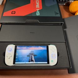 Ayaneo slide (16gb + 512Gb SSd M.2) Great Condition 