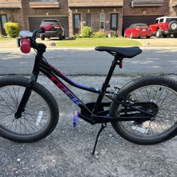 Trek 20” Like Brand New