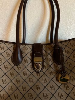 Dooney & Bourke Bag