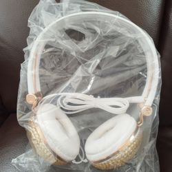 Rose Gold Color Headset For Girls