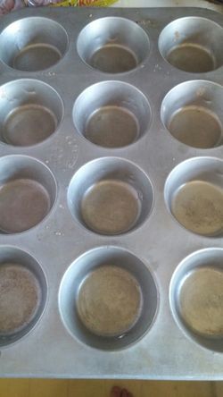 Muffin pans