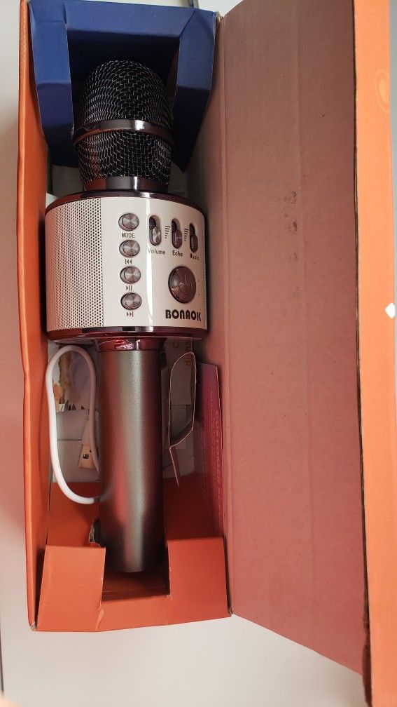 Karaoke Microphone,3-in-1 Portable Handheld Mic Speaker for All Smartphones,Gifts for Kids Adults All Age Q37(Silver)