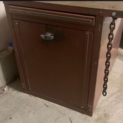 Large Tool Safe 