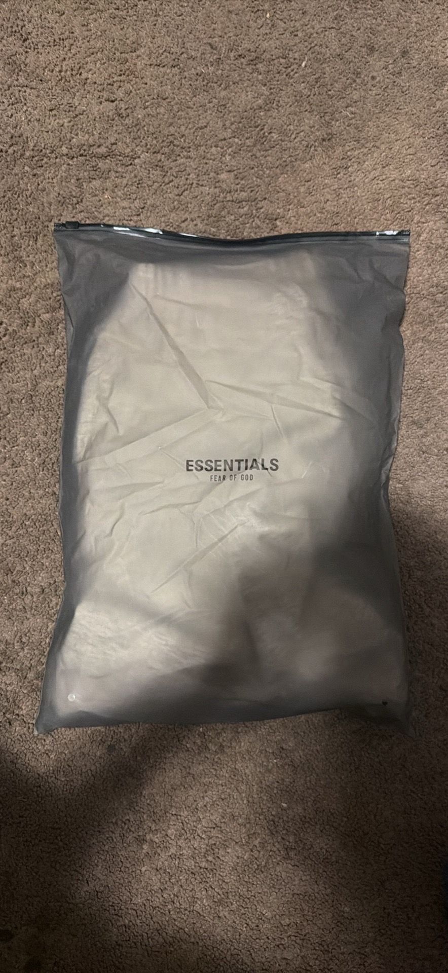 ESSENTIAL SHORT