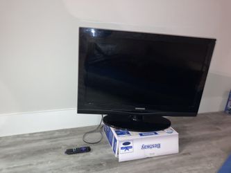 $40 - Flat Screen TV
