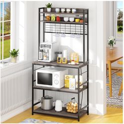 Kitchen, Bakers Rack With Power Outlet