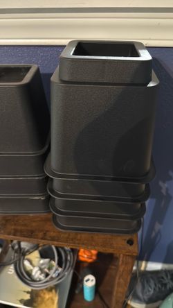 Dorm bed risers