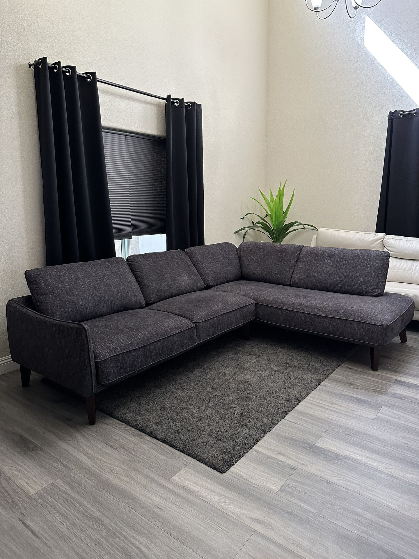 Modern Charcoal Grey Right-Facing Sectional Sofa Couch
