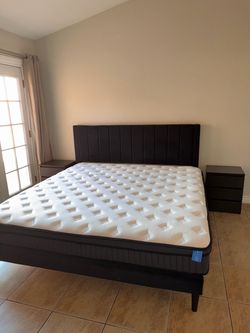 King bed with night stand and mattress