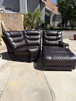 Leather Couches From Bobs $150 Are Best Offer Local Pick Up Only