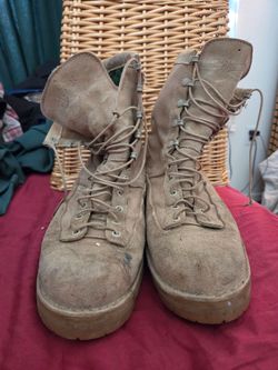 Danner Tan Suede Military Combat Boots