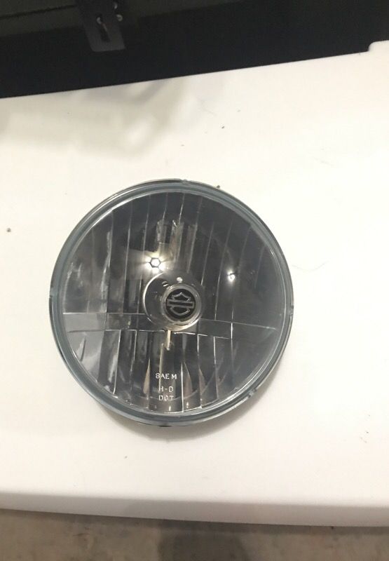 2010 Street bob stock front light
