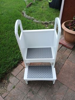 White Whitmore, Inc. Step Latter