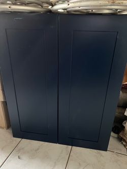 Hampton bay kitchen upper wall cabinet has minor damage easy fix see pictures