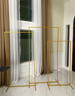 Gold Metal Backdrop Stand arch’s