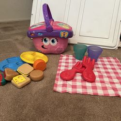 Leap Frog Picnic Basket