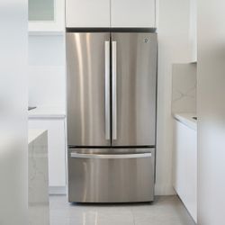 GE French Door Refrigerator, Stainless Steel, 27 Cu Ft - Like New – Grove City, OH