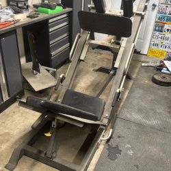 Leg Press machine 