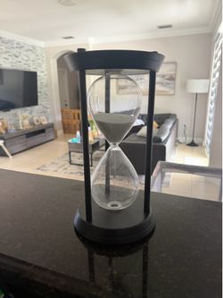 Hour glass decor