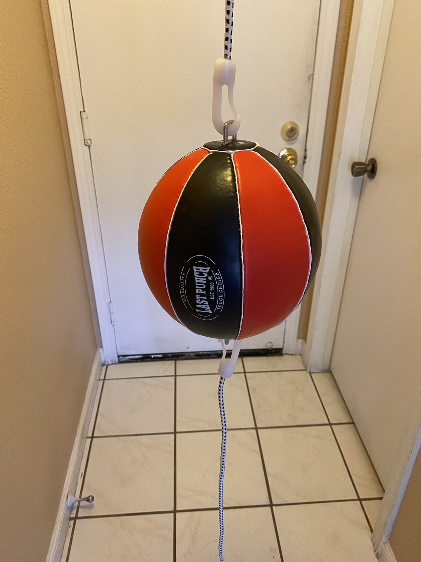 PUNCHING BAG DOUBLE AND DOUBLE SPEED BAG 