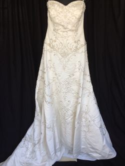 Deborah’s Classic Wedding Dress Gown Size 10