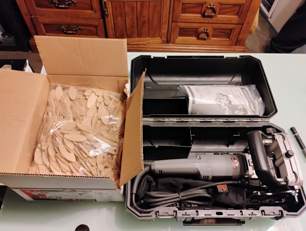 Porter Cable Plate Joiner & 1000 Biscuits