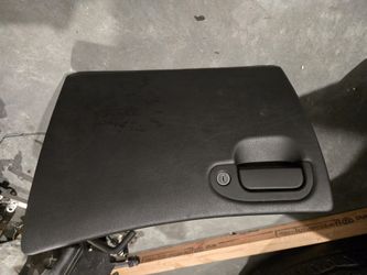 2004 Dodge Viper Glove Box