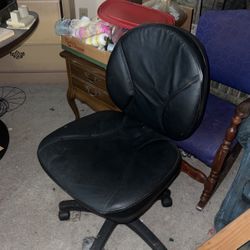 Second Black Rolling Desk Chair