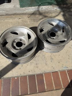 Set Of 4 Ford OEN Truck aluminum wheel (rim).