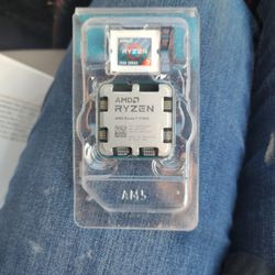 AMD RYZEN 7 7000 Series 