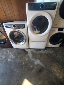 Washer and dryer  electrolux  220 volt dryer Washer 110volt side 27 sets $850..warranty  90 days pick up Bridgeport CT