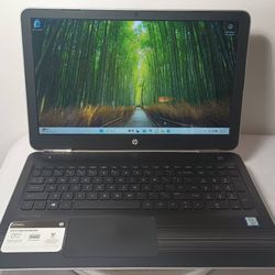 HP NoteBook TouchScreen Core i5 256GB SSD 12GB Ram

