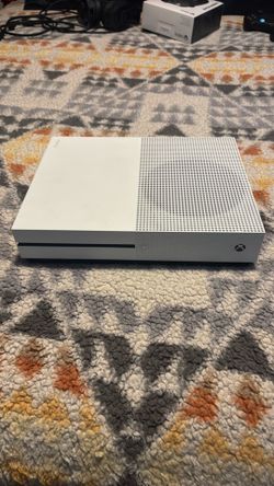 White Xbox One S