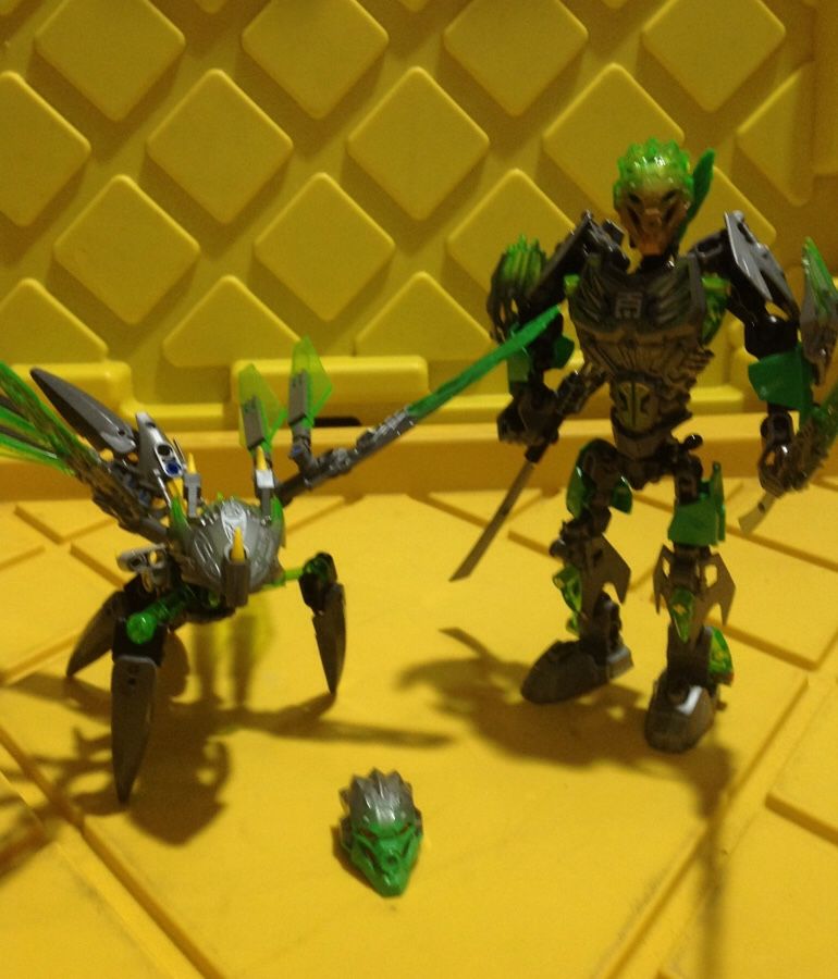 Lego Bionicle 2016 Lewa, Uniter of Jungle & Uxar, Creature of Jungle Set of 2