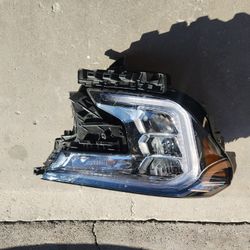 2021 2022 2023 Gmc Terrain Passenger Headlight No Broken Tabs 