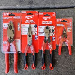 Milwaukee Plyer/Cutter Set