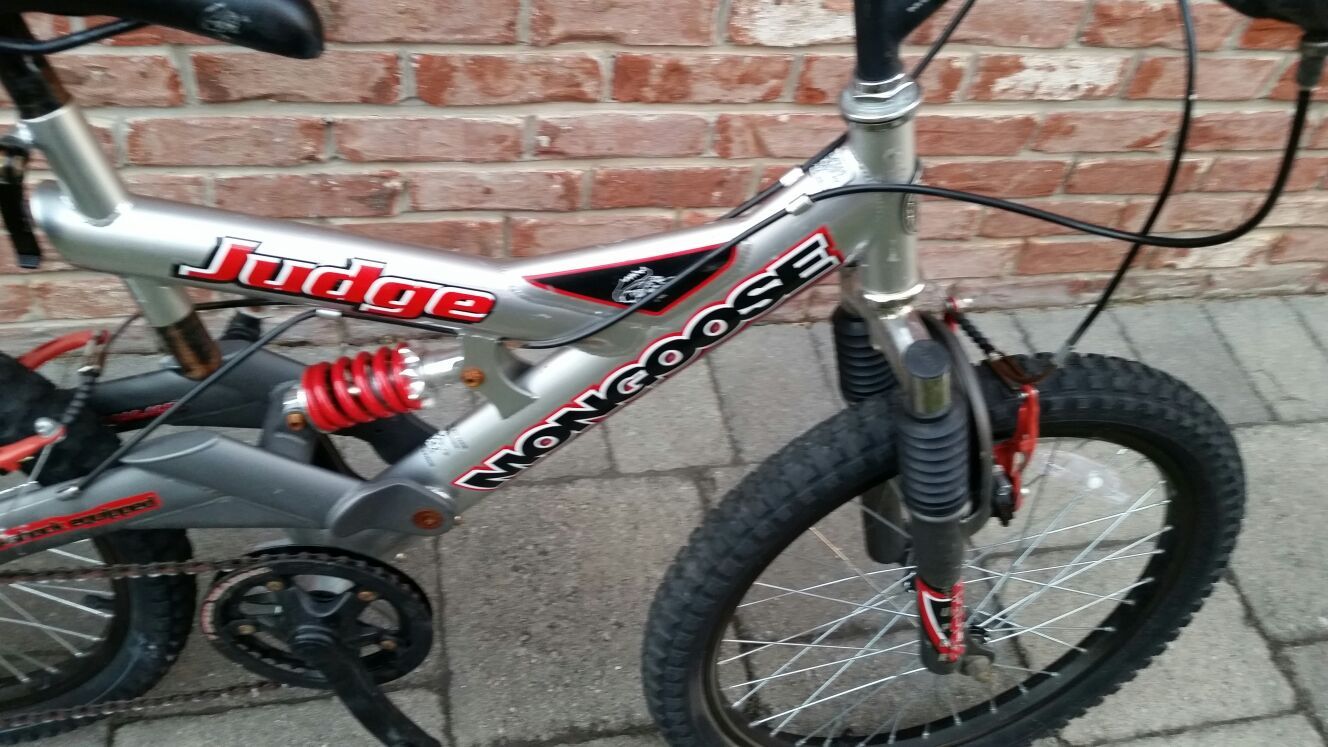 Mongoose judge boys bike
