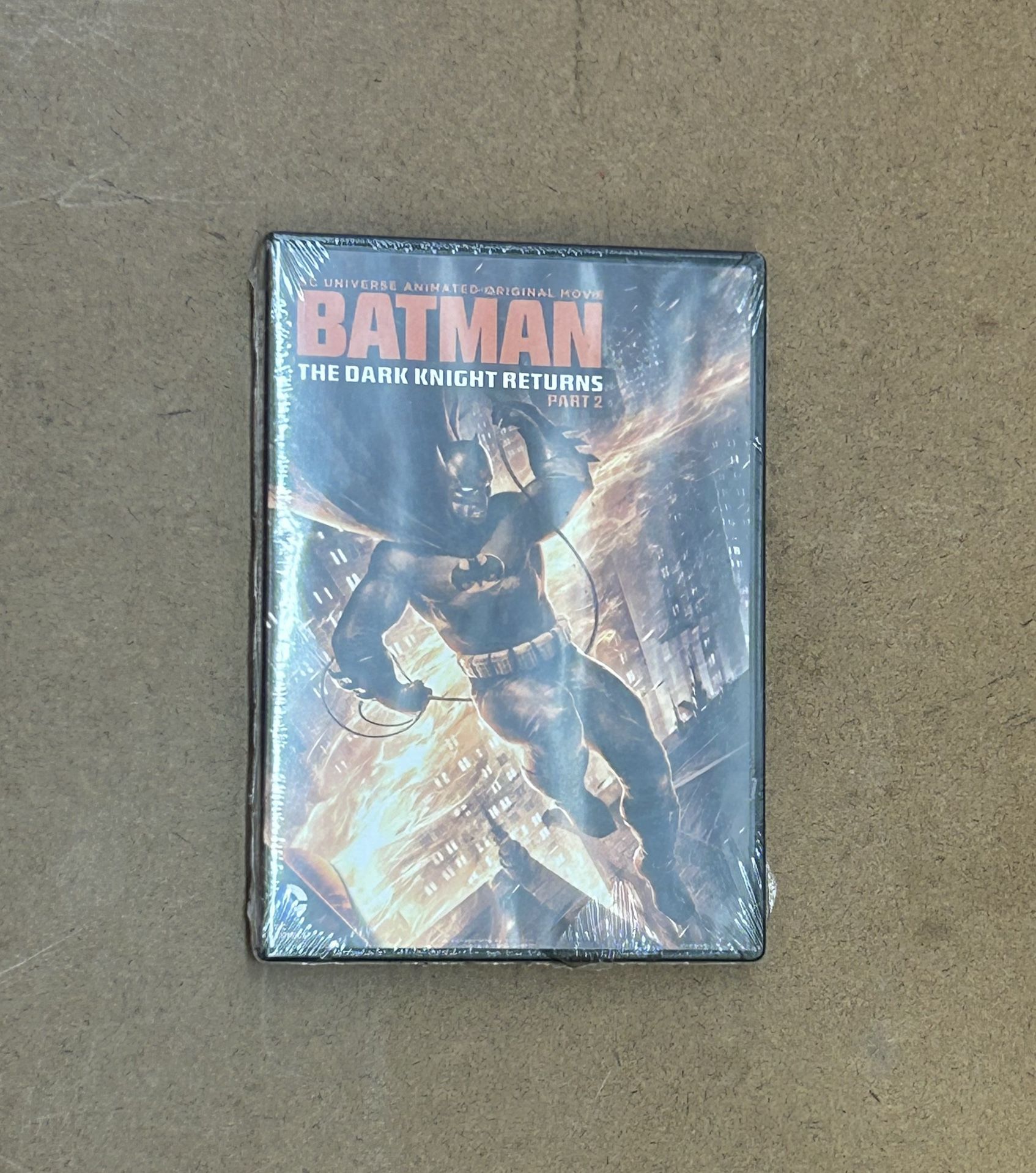 DC Universe ANIMATED ORIGINAL Movie BATMAN The DARK KNIGHT Returns PART 2 (NIP)