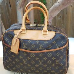 Louis VUITTON Deauville Monogram Handbag