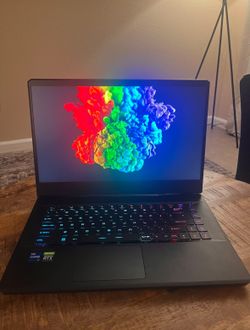 MSI GAMING LAPTOP (1TB)