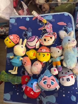 Mixed Lot of Small Plush Toys and Figures