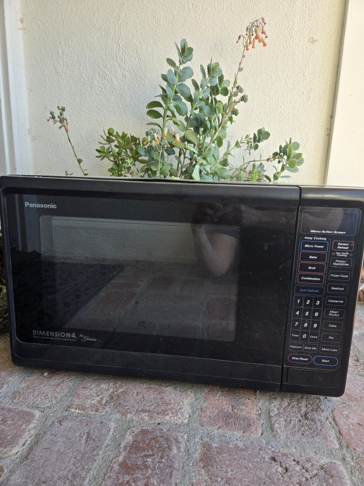 Panasonic Dimension 4 Microwave AND Convection Oven