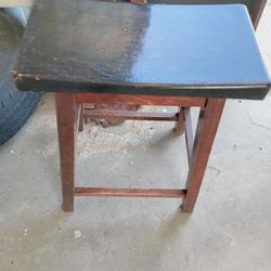 Bar Stool  Set Of 4 Used. $5 Each Have .Table