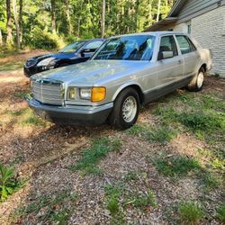 Classic Mercedes Benz 380SE