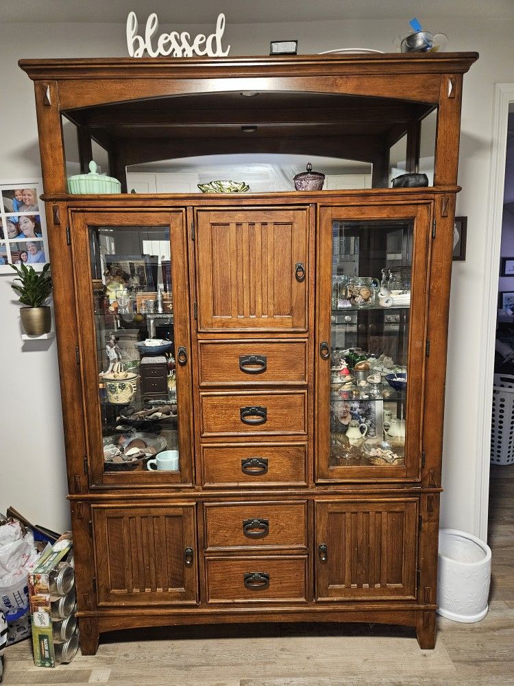 Jordan Furniture Light-Up Hutch