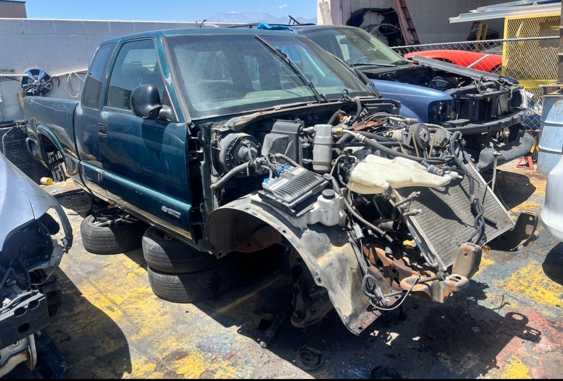 1997 Chevy S10 - Parts For Sale