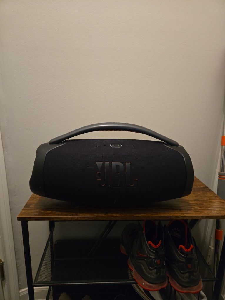 JBL Boombox 3