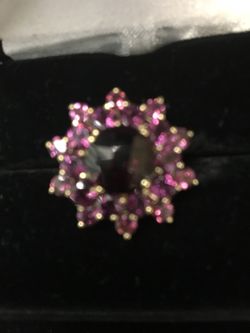 10K gold 8.59 carats Rhodolite Garnet flower ring