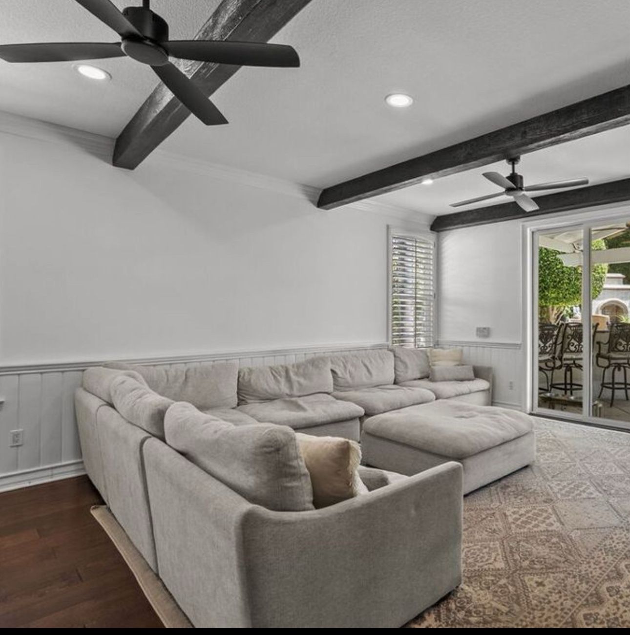 Sectional With ottoman 
