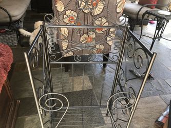 Towel or blanket holder
